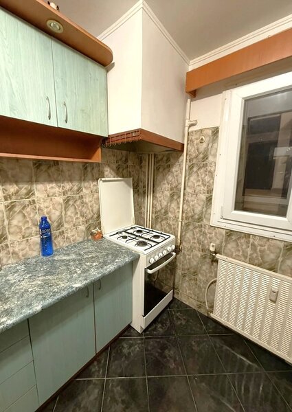 Dristor, str. Fizicienilor, M. Nicolae Grigorescu, bloc din 1983